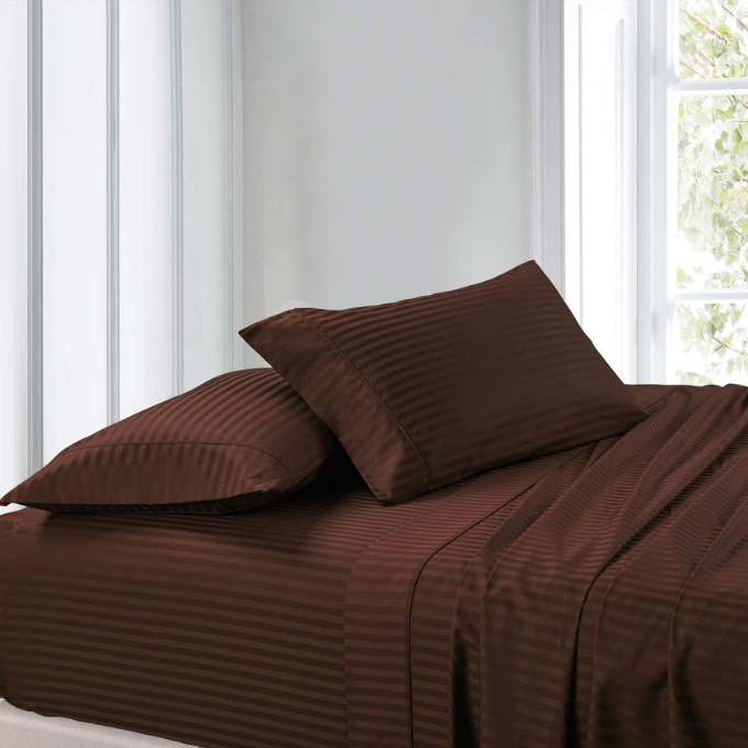 Relax Collection Microfibre Duvet Cover Set With Pillow Cases - Chocolate