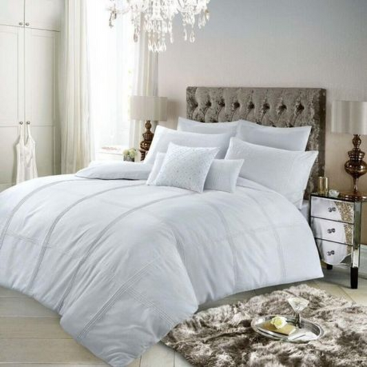 Feather and down duvet inner