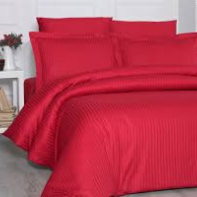 Relax Collection Microfibre Duvet Cover set with pillow cases - Red